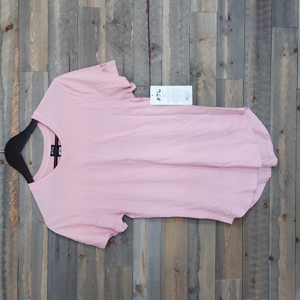 Athletic Propulsion Labs womens pink t-shirt size medium